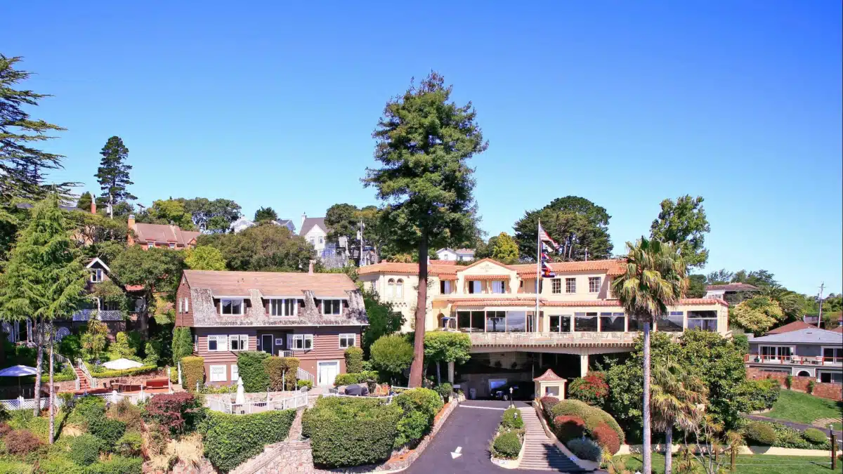 Alta Mira Recovery Center LLC